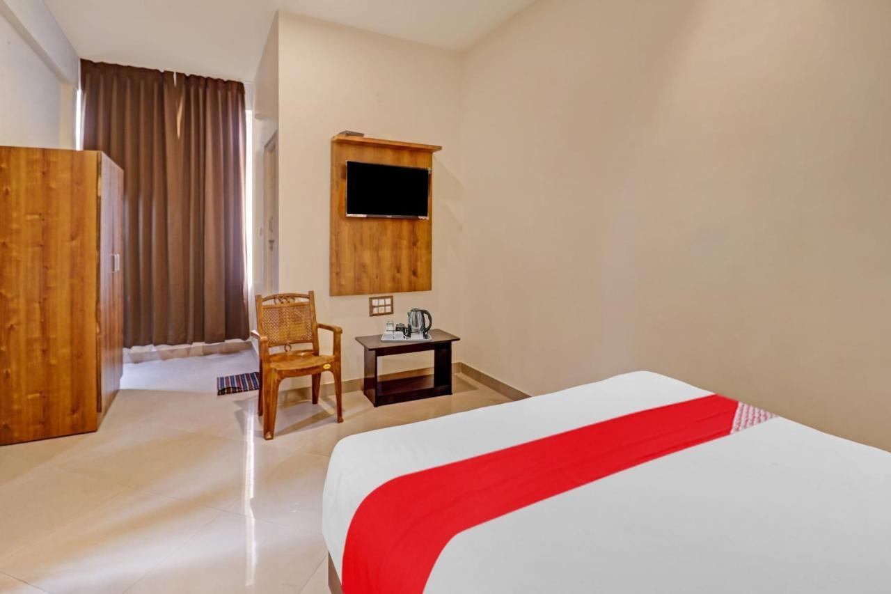 Hotel O Formula Vanivilasa Puram Eksteriør billede